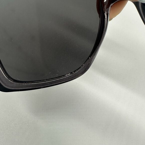 Salvatore Ferragamo Sunglasses SF913S 057 Black Square Oversized 55-18-140 - Picture 11 of 11